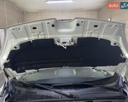 Білий Рено Кєнгу, об'ємом двигуна 1.5 л та пробігом 131 тис. км за 13999 $, фото 21 на Automoto.ua