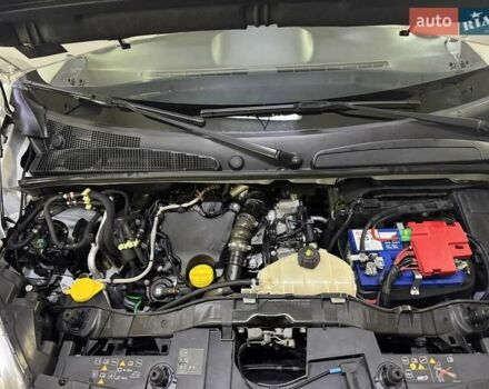 Білий Рено Кєнгу, об'ємом двигуна 1.5 л та пробігом 131 тис. км за 13999 $, фото 20 на Automoto.ua