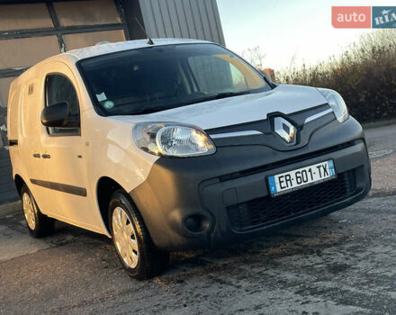 Белый Рено Кенгу, объемом двигателя 0 л и пробегом 99 тыс. км за 8250 $, фото 29 на Automoto.ua