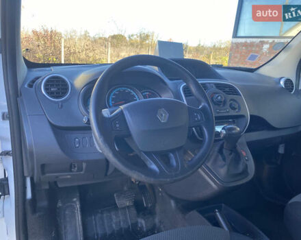 Белый Рено Кенгу, объемом двигателя 0 л и пробегом 82 тыс. км за 13200 $, фото 23 на Automoto.ua