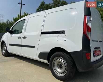 Белый Рено Кенгу, объемом двигателя 1.5 л и пробегом 138 тыс. км за 12597 $, фото 17 на Automoto.ua