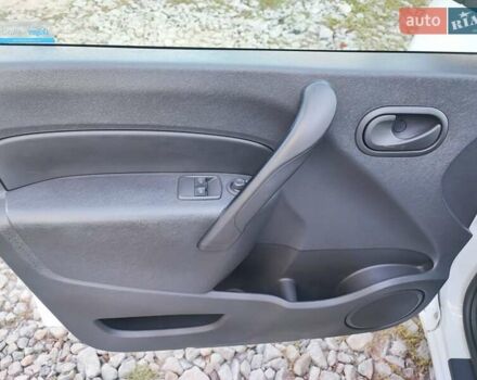 Білий Рено Кєнгу, об'ємом двигуна 0 л та пробігом 101 тис. км за 13800 $, фото 7 на Automoto.ua