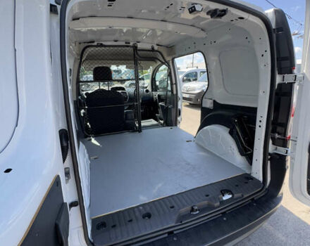 Белый Рено Кенгу, объемом двигателя 1.5 л и пробегом 179 тыс. км за 12700 $, фото 29 на Automoto.ua