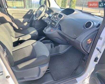 Білий Рено Кєнгу, об'ємом двигуна 0 л та пробігом 101 тис. км за 13800 $, фото 5 на Automoto.ua