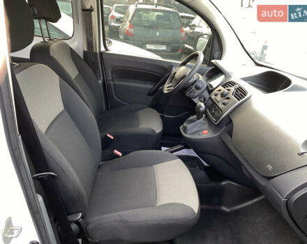 Белый Рено Кенгу, объемом двигателя 0 л и пробегом 8 тыс. км за 15500 $, фото 66 на Automoto.ua