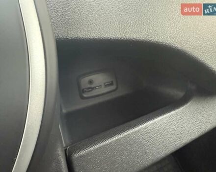 Білий Рено Кєнгу, об'ємом двигуна 0 л та пробігом 5 тис. км за 14700 $, фото 45 на Automoto.ua