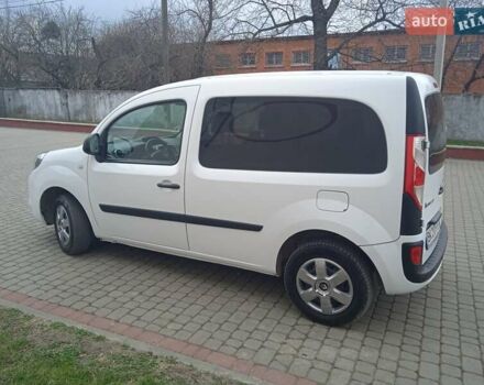 Білий Рено Кєнгу, об'ємом двигуна 1.46 л та пробігом 47 тис. км за 11999 $, фото 4 на Automoto.ua