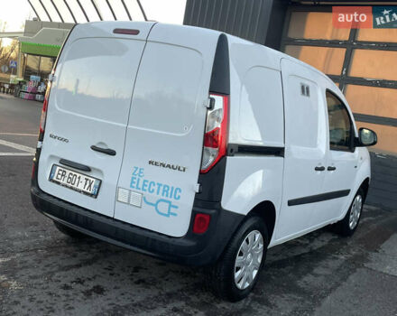 Белый Рено Кенгу, объемом двигателя 0 л и пробегом 99 тыс. км за 8250 $, фото 12 на Automoto.ua