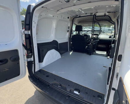 Белый Рено Кенгу, объемом двигателя 1.5 л и пробегом 179 тыс. км за 12700 $, фото 28 на Automoto.ua