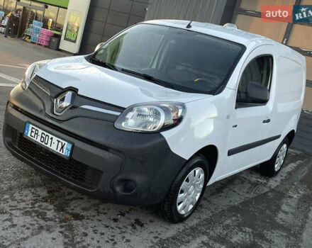 Белый Рено Кенгу, объемом двигателя 0 л и пробегом 99 тыс. км за 8250 $, фото 6 на Automoto.ua