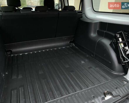 Белый Рено Кенгу, объемом двигателя 0 л и пробегом 17 тыс. км за 14399 $, фото 54 на Automoto.ua