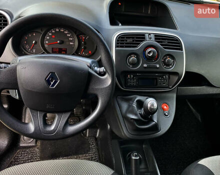 Белый Рено Кенгу, объемом двигателя 1.5 л и пробегом 164 тыс. км за 11399 $, фото 22 на Automoto.ua