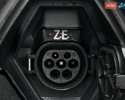 Белый Рено Кенгу, объемом двигателя 0 л и пробегом 17 тыс. км за 14399 $, фото 25 на Automoto.ua