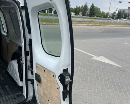 Белый Рено Кенгу, объемом двигателя 1.5 л и пробегом 190 тыс. км за 11800 $, фото 8 на Automoto.ua