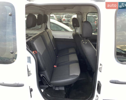 Белый Рено Кенгу, объемом двигателя 0 л и пробегом 8 тыс. км за 15500 $, фото 29 на Automoto.ua