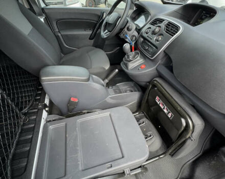 Белый Рено Кенгу, объемом двигателя 0 л и пробегом 181 тыс. км за 12600 $, фото 24 на Automoto.ua