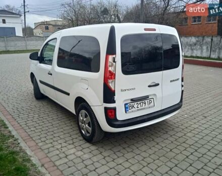 Білий Рено Кєнгу, об'ємом двигуна 1.46 л та пробігом 47 тис. км за 11999 $, фото 5 на Automoto.ua