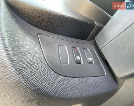 Белый Рено Кенгу, объемом двигателя 1.5 л и пробегом 138 тыс. км за 12597 $, фото 38 на Automoto.ua