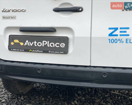 Белый Рено Кенгу, объемом двигателя 0 л и пробегом 8 тыс. км за 15500 $, фото 13 на Automoto.ua