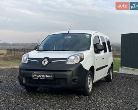 Белый Рено Кенгу, объемом двигателя 0 л и пробегом 8 тыс. км за 15500 $, фото 43 на Automoto.ua