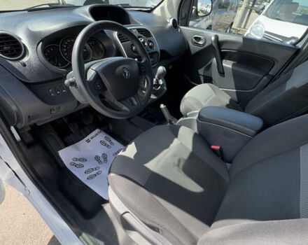 Белый Рено Кенгу, объемом двигателя 1.5 л и пробегом 179 тыс. км за 12700 $, фото 11 на Automoto.ua