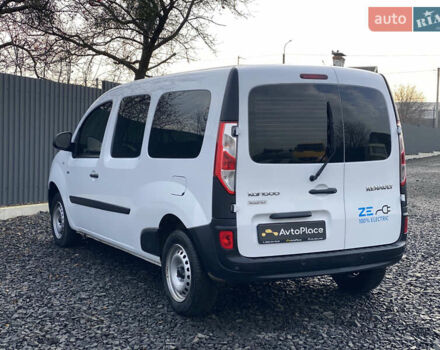 Белый Рено Кенгу, объемом двигателя 0 л и пробегом 8 тыс. км за 15500 $, фото 12 на Automoto.ua