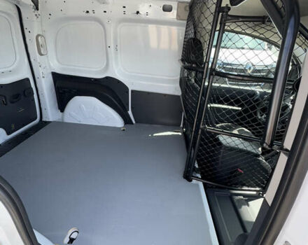 Белый Рено Кенгу, объемом двигателя 1.5 л и пробегом 179 тыс. км за 12700 $, фото 27 на Automoto.ua