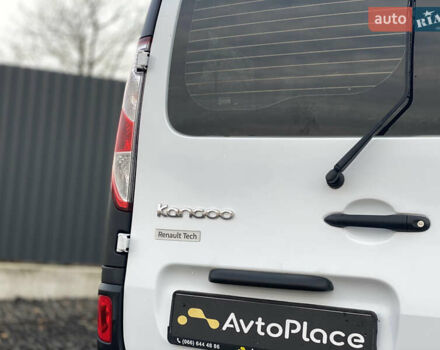 Белый Рено Кенгу, объемом двигателя 0 л и пробегом 8 тыс. км за 15500 $, фото 15 на Automoto.ua