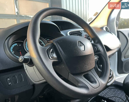 Белый Рено Кенгу, объемом двигателя 0 л и пробегом 99 тыс. км за 8250 $, фото 14 на Automoto.ua