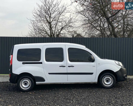 Белый Рено Кенгу, объемом двигателя 0 л и пробегом 8 тыс. км за 15500 $, фото 67 на Automoto.ua