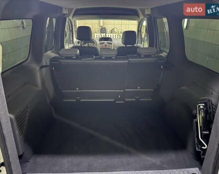 Білий Рено Кєнгу, об'ємом двигуна 1.5 л та пробігом 131 тис. км за 13999 $, фото 13 на Automoto.ua