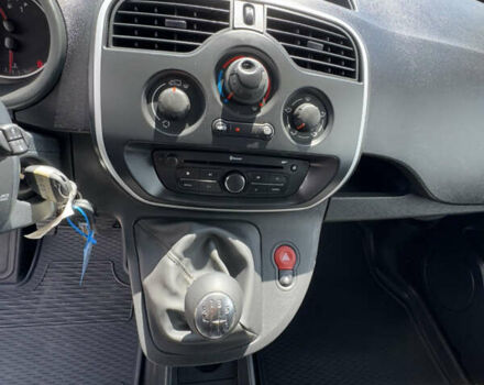 Белый Рено Кенгу, объемом двигателя 1.5 л и пробегом 149 тыс. км за 13900 $, фото 22 на Automoto.ua