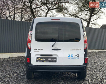 Белый Рено Кенгу, объемом двигателя 0 л и пробегом 8 тыс. км за 15500 $, фото 16 на Automoto.ua