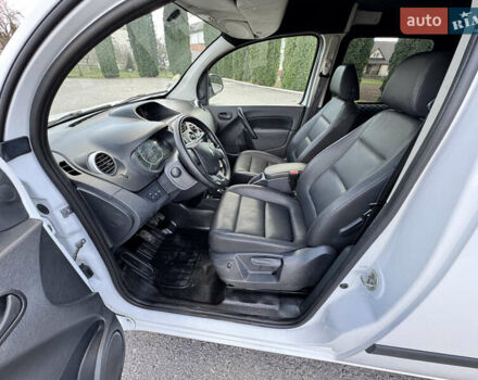 Білий Рено Кєнгу, об'ємом двигуна 1.46 л та пробігом 179 тис. км за 12900 $, фото 9 на Automoto.ua