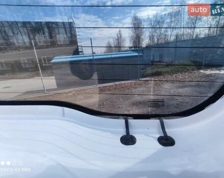 Белый Рено Кенгу, объемом двигателя 1.5 л и пробегом 180 тыс. км за 12250 $, фото 32 на Automoto.ua
