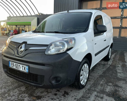 Белый Рено Кенгу, объемом двигателя 0 л и пробегом 99 тыс. км за 8250 $, фото 1 на Automoto.ua