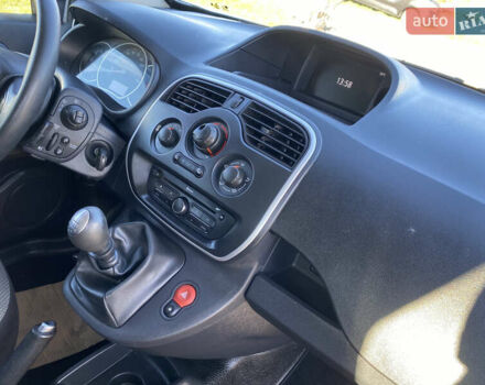 Білий Рено Кєнгу, об'ємом двигуна 1.5 л та пробігом 142 тис. км за 14999 $, фото 27 на Automoto.ua