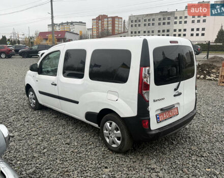 Белый Рено Кенгу, объемом двигателя 0 л и пробегом 54 тыс. км за 12500 $, фото 2 на Automoto.ua