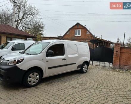 Белый Рено Кенгу, объемом двигателя 0 л и пробегом 54 тыс. км за 12500 $, фото 3 на Automoto.ua