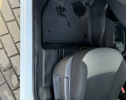 Белый Рено Кенгу, объемом двигателя 0 л и пробегом 17 тыс. км за 14200 $, фото 21 на Automoto.ua