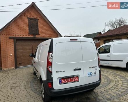 Белый Рено Кенгу, объемом двигателя 0 л и пробегом 54 тыс. км за 12500 $, фото 7 на Automoto.ua