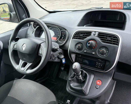 Белый Рено Кенгу, объемом двигателя 1.5 л и пробегом 118 тыс. км за 12599 $, фото 47 на Automoto.ua