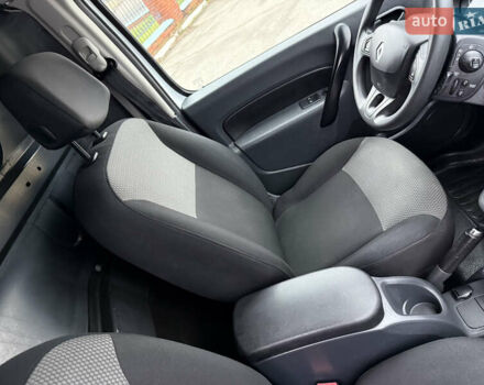 Белый Рено Кенгу, объемом двигателя 1.5 л и пробегом 118 тыс. км за 12599 $, фото 40 на Automoto.ua