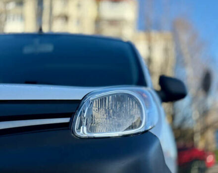 Білий Рено Кєнгу, об'ємом двигуна 1.5 л та пробігом 102 тис. км за 12500 $, фото 17 на Automoto.ua