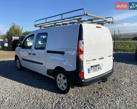 Білий Рено Кєнгу, об'ємом двигуна 1.5 л та пробігом 142 тис. км за 14999 $, фото 9 на Automoto.ua