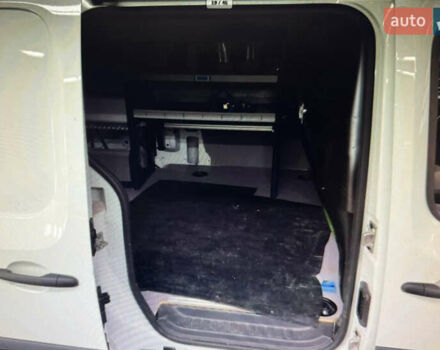 Белый Рено Кенгу, объемом двигателя 0 л и пробегом 17 тыс. км за 14200 $, фото 39 на Automoto.ua