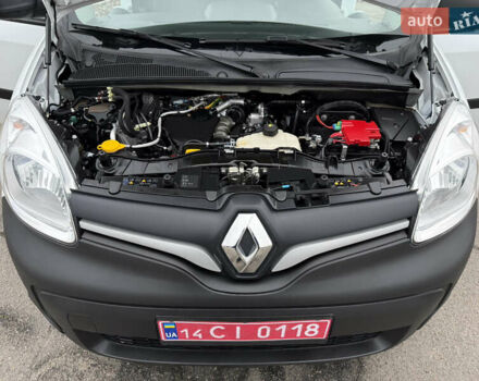 Белый Рено Кенгу, объемом двигателя 1.5 л и пробегом 118 тыс. км за 12599 $, фото 79 на Automoto.ua