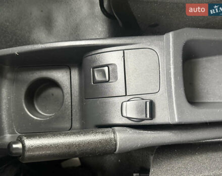 Белый Рено Кенгу, объемом двигателя 0 л и пробегом 54 тыс. км за 12500 $, фото 10 на Automoto.ua