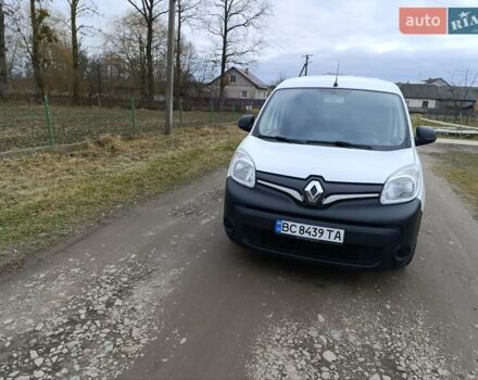 Белый Рено Кенгу, объемом двигателя 1.46 л и пробегом 196 тыс. км за 13500 $, фото 5 на Automoto.ua