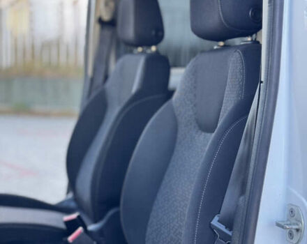 Білий Рено Кєнгу, об'ємом двигуна 1.5 л та пробігом 102 тис. км за 12500 $, фото 51 на Automoto.ua